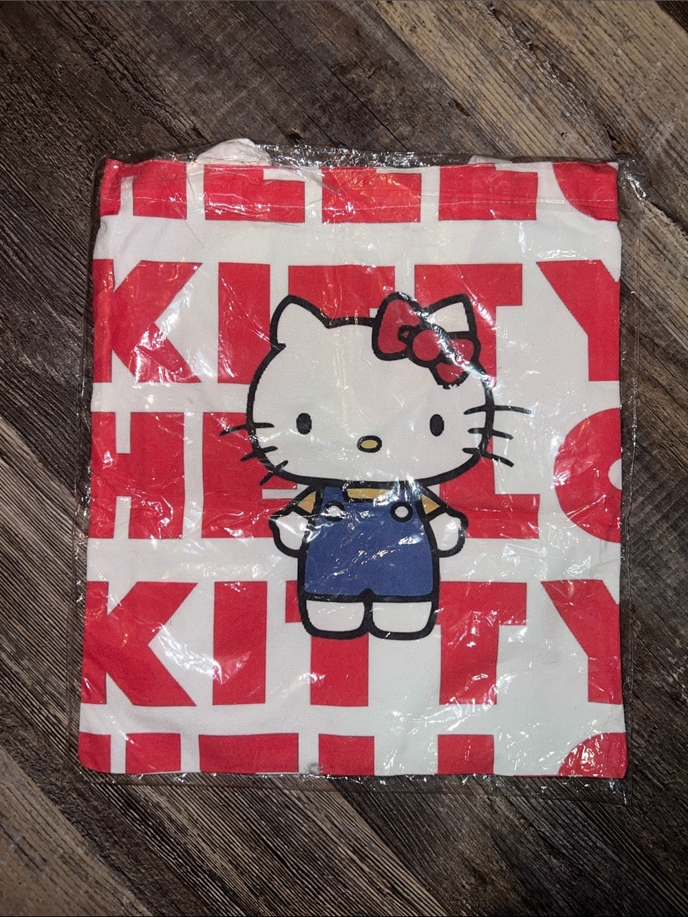 Hello Kitty totes - Picture 3 of 4